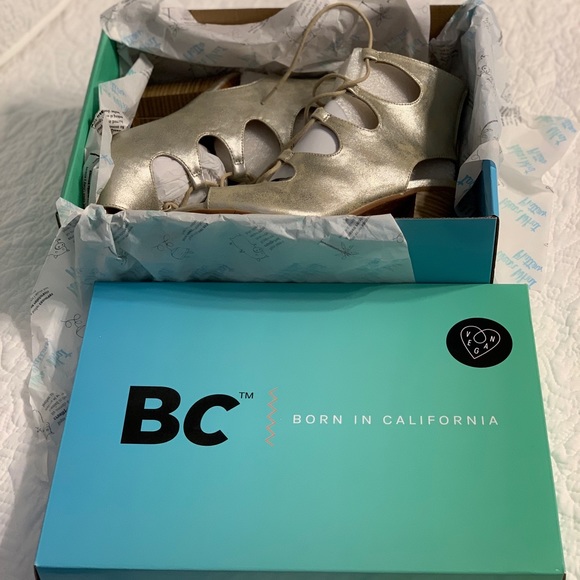 Pewter lace up booties - Picture 2 of 5